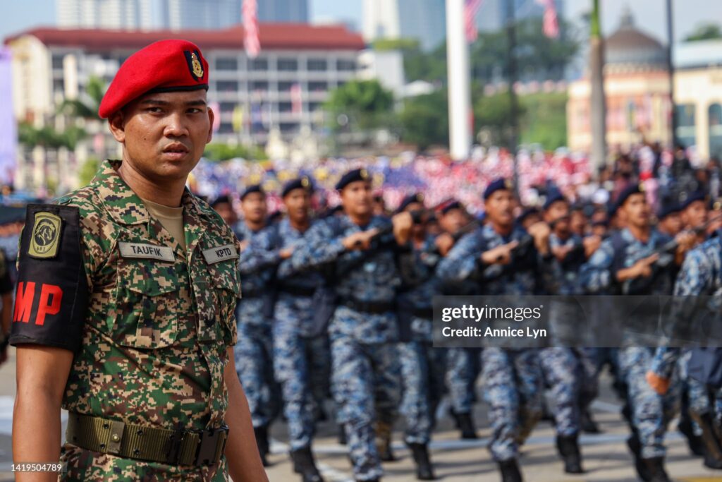 Modern Military Uniforms of Malaysia 2