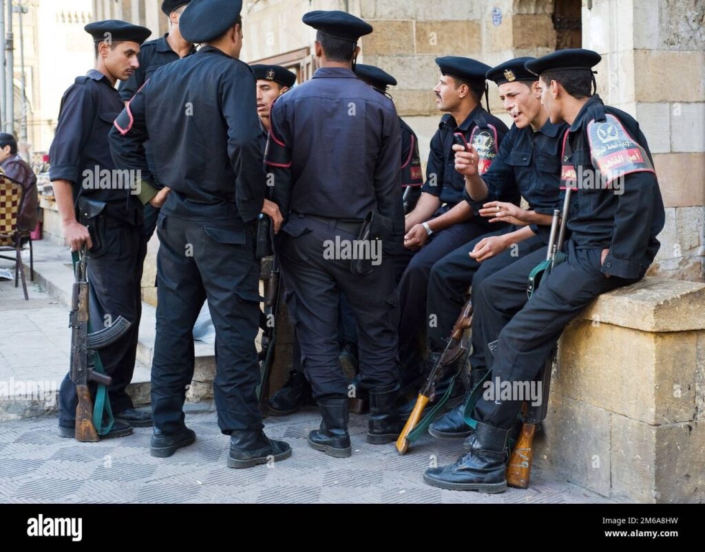 Egyptian Police Uniform2