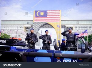Malaysian Police Uniforms7